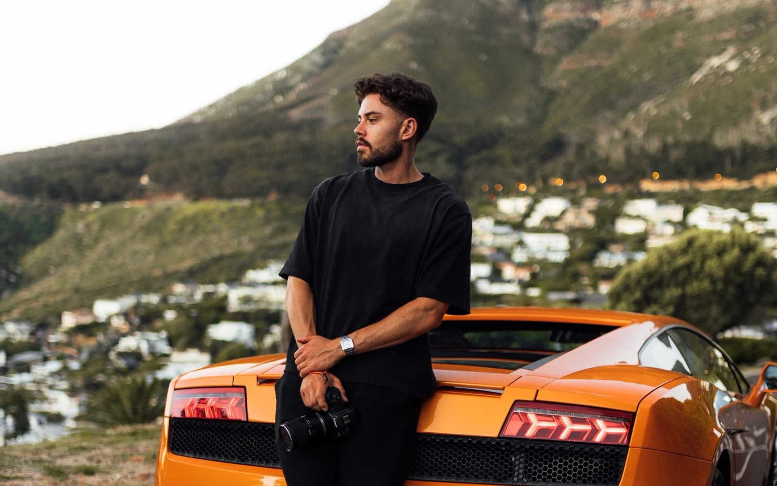 Stephan Louis on a shoot, camera in hand